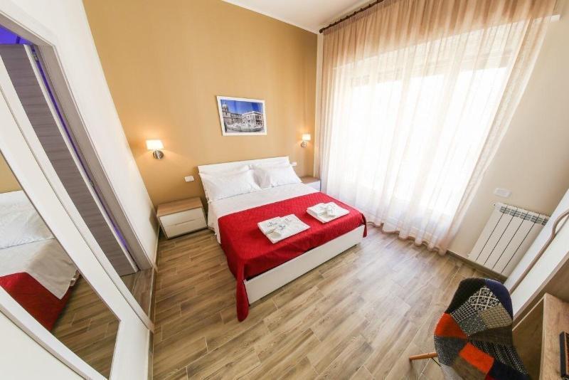 Quinto Stabile Rooms&Suite パレルモ エクステリア 写真