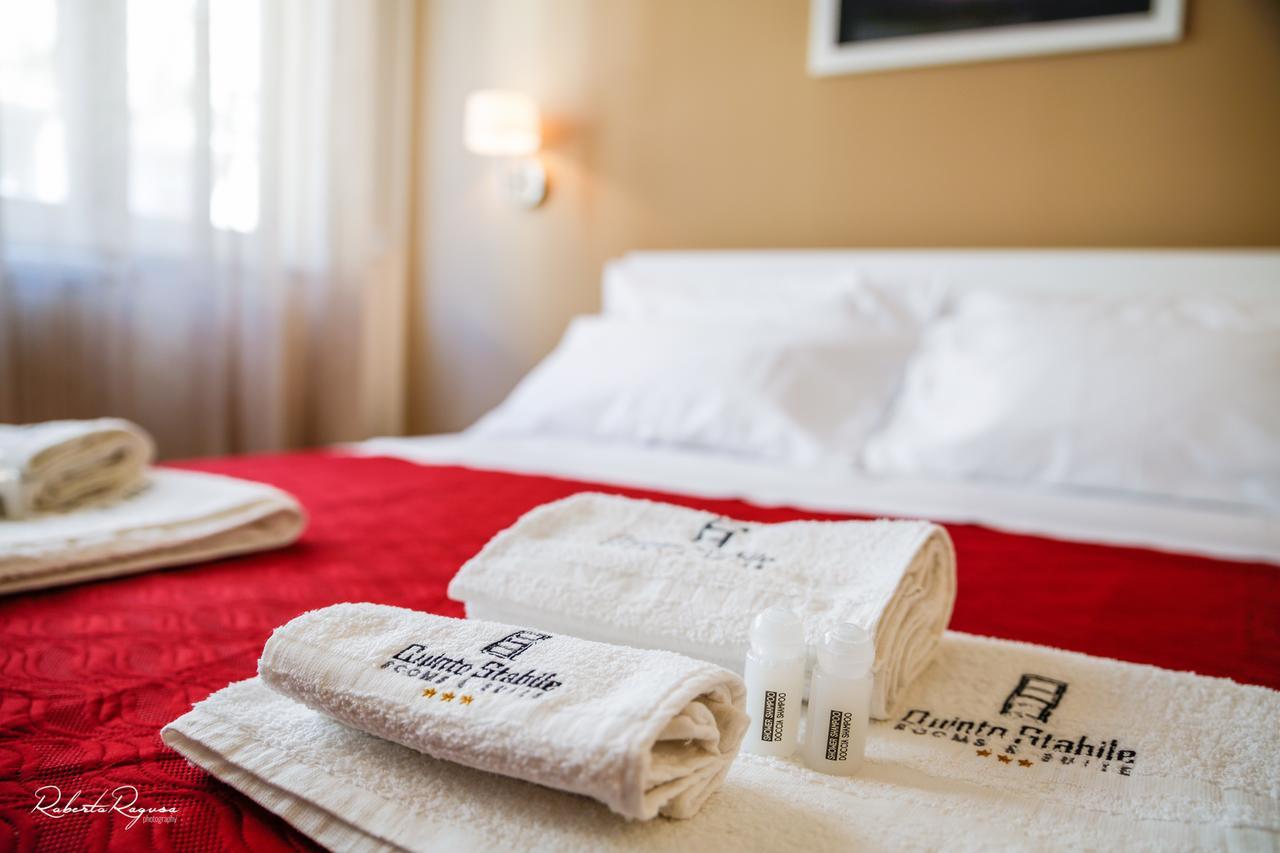 Quinto Stabile Rooms&Suite パレルモ エクステリア 写真