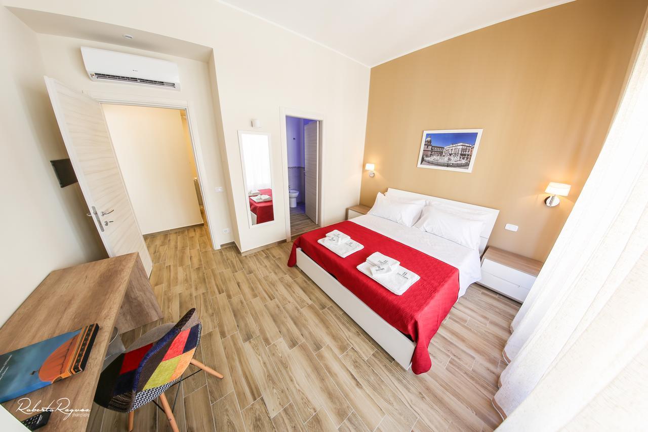 Quinto Stabile Rooms&Suite パレルモ エクステリア 写真