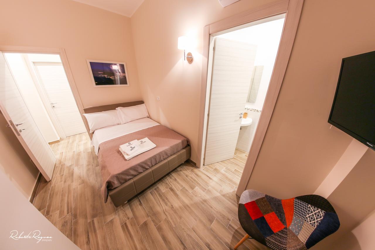 Quinto Stabile Rooms&Suite パレルモ エクステリア 写真